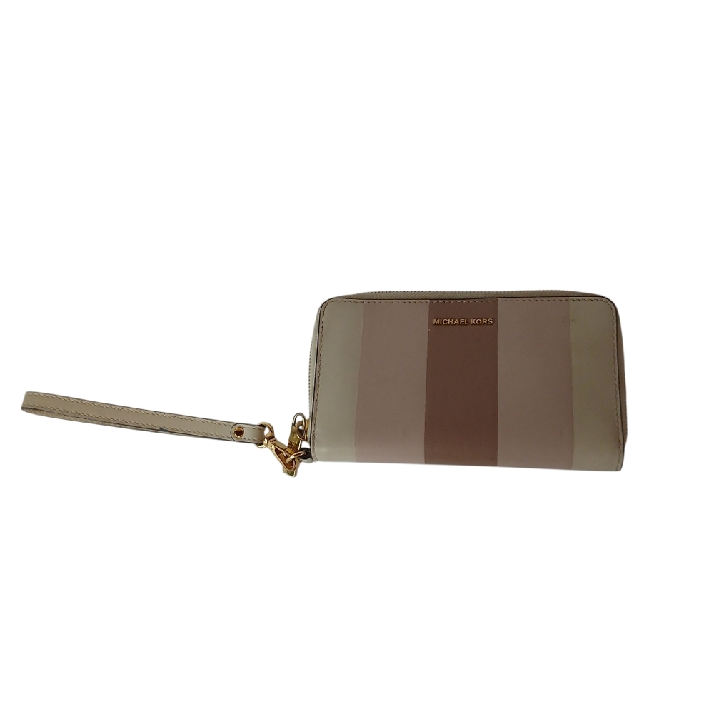 Michael Kors Jet Set Travel Wallet 7"x 4"